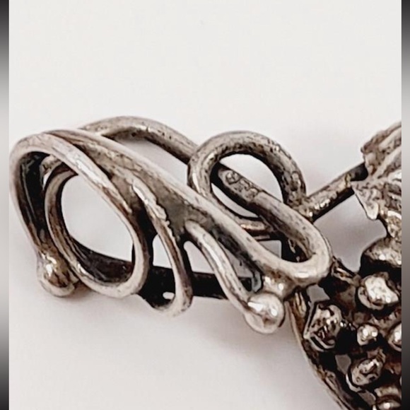 Stunning Vintage Silver 925 Faceted Chalcedony Grape Vine Pendant, 6 grams, EUC - Picture 5 of 8